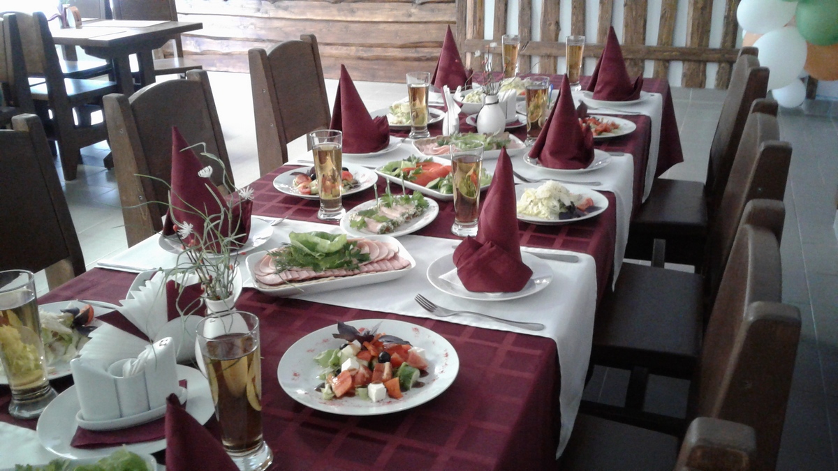 Проведение свадеб и юбилеев в кафе "Елань"